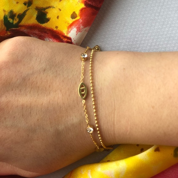 Eye shaped bracelet - Picture 2 of 3